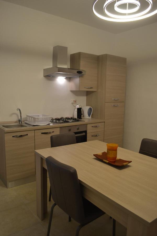 La Luna Town House Sliema Esterno foto