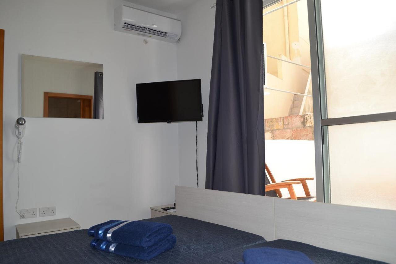 La Luna Town House Sliema Esterno foto